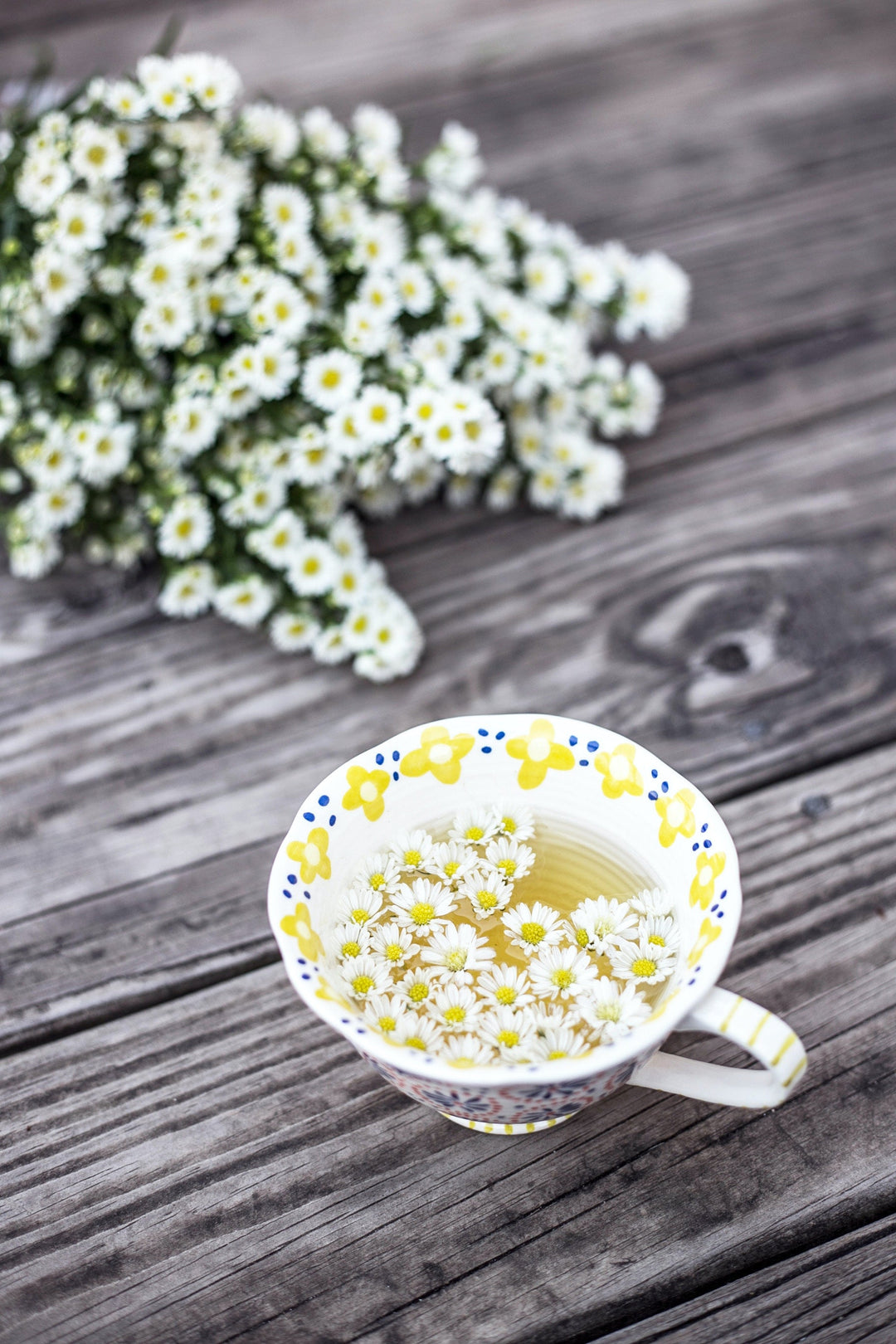 Exploring the Health Benefits of Chamomile Ginger Tea: The Dynamic Duo - Nepal Tea
